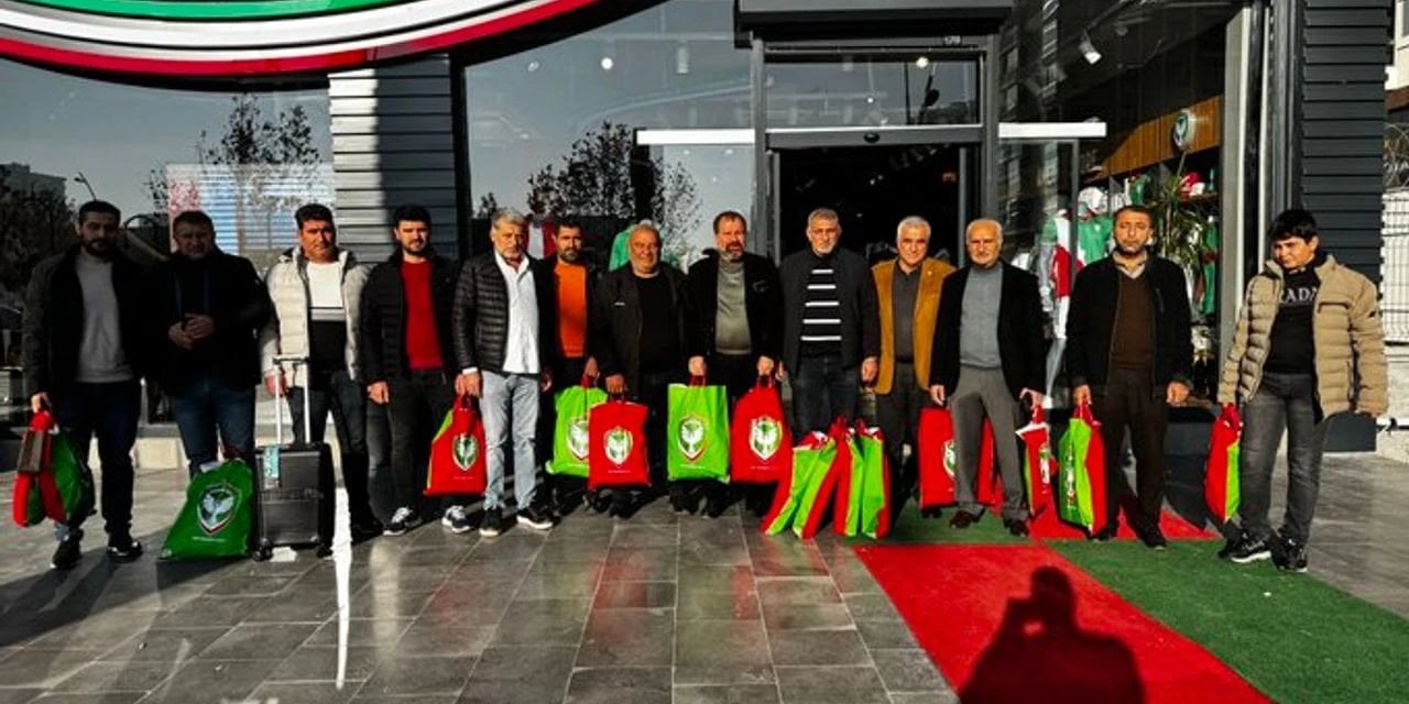 Çiftçiler dakikalar içinde Amedspor'a 250 bin TL kazandırdı