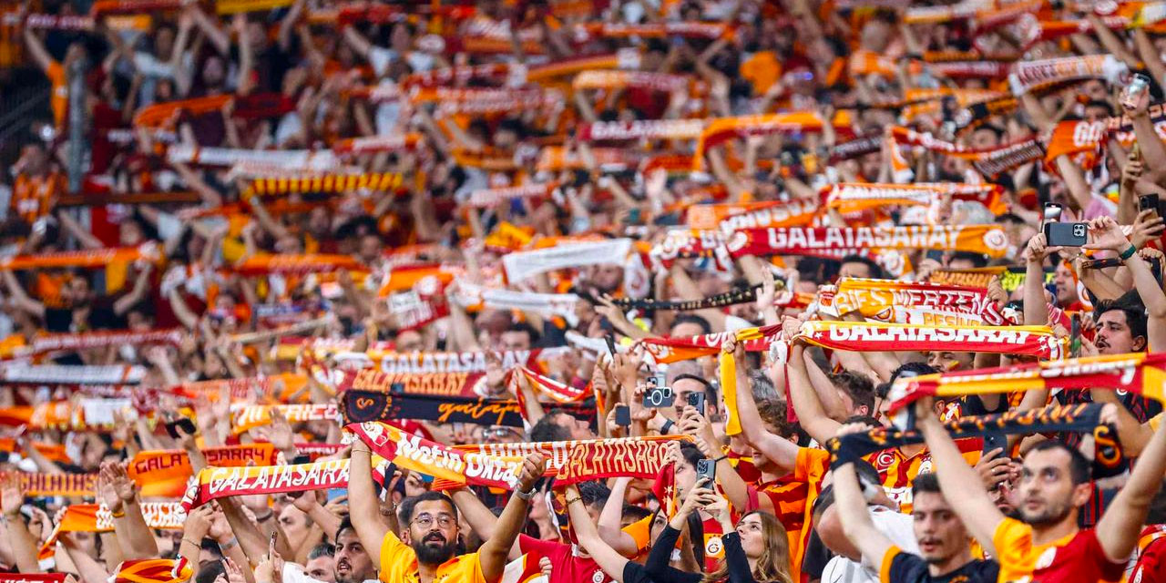 Galatasaray milli yıldızın sakatlığı açıkladı