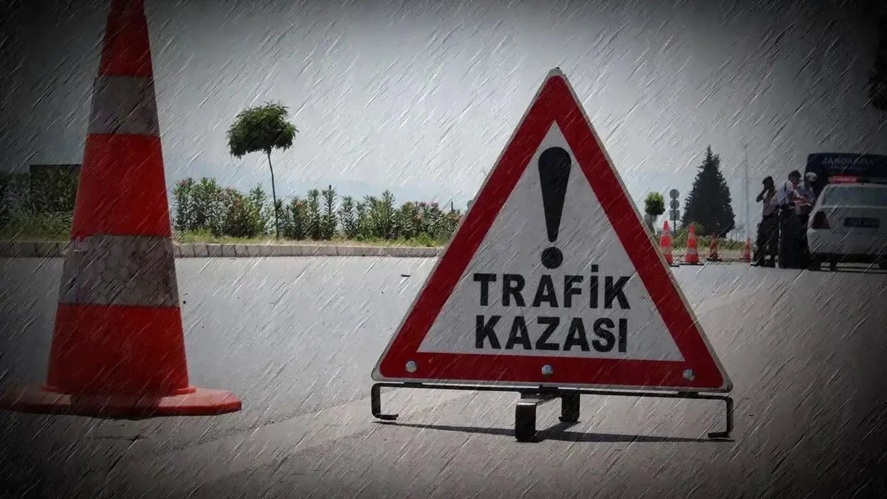 Siirt'te üç aracın karıştığı trafik kazasında 3 kişi yaralandı