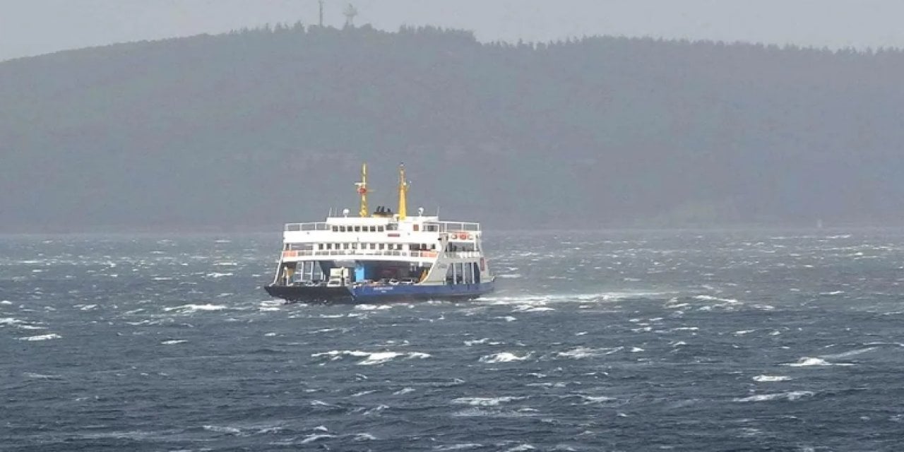 Çanakkale'de feribot seferlerinden bazıları iptal edildi