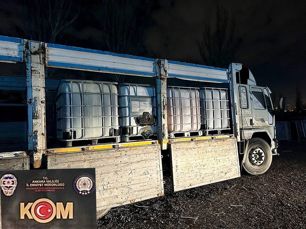 Ankara'da 8 bin litre kaçak içki ele geçirildi