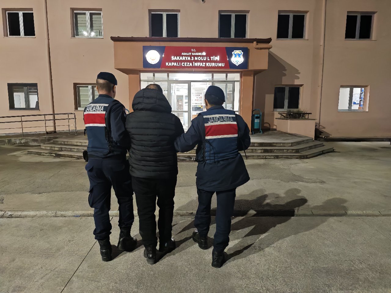 Dolandırıcının şehit düşen bir teğmenin fotoğraflarını kullandığı ortaya çıktı