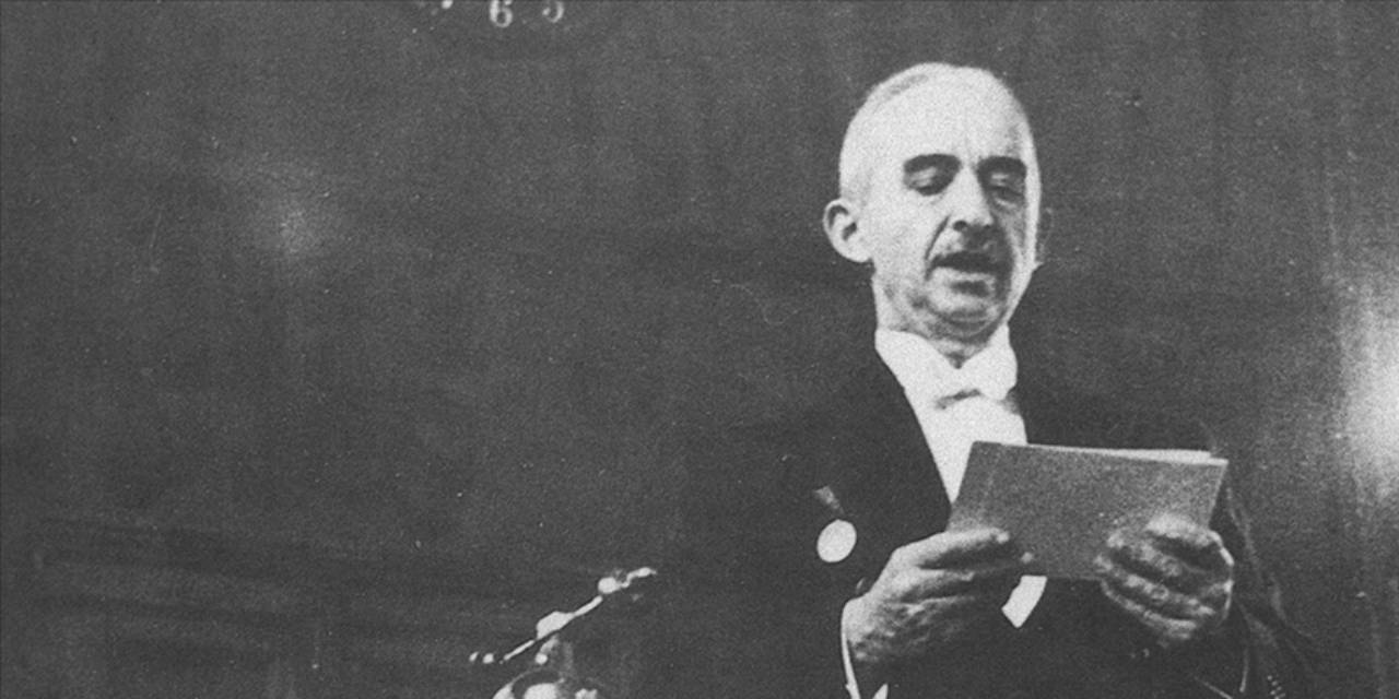 Cumhuriyet'in 'İkinci Adamı' İsmet İnönü vefatının 51. yılında mezarı başında anıldı