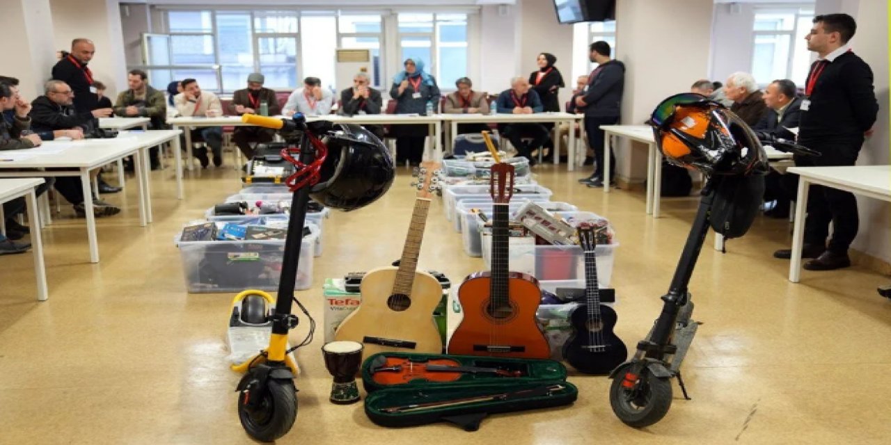 İETT araçlarında unutulan eşyalar açık artırmada satıldı