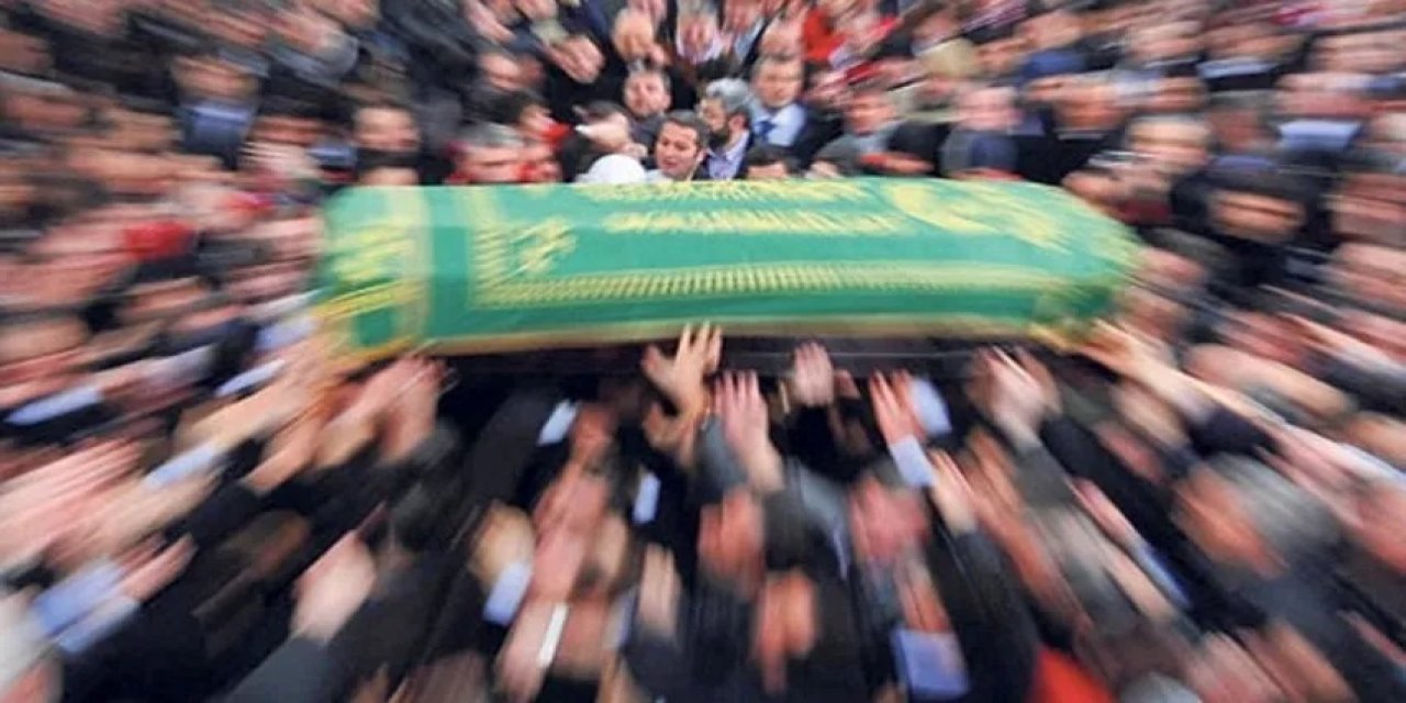 Duayen gazeteciden acı haber. Hayatını kaybetti