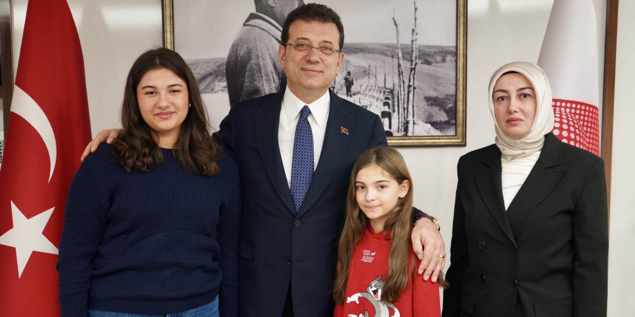 Ekrem İmamoğlu Sinan Ateş'in ailesini ağırladı! "Yanımızda olacağından şüphem yok"