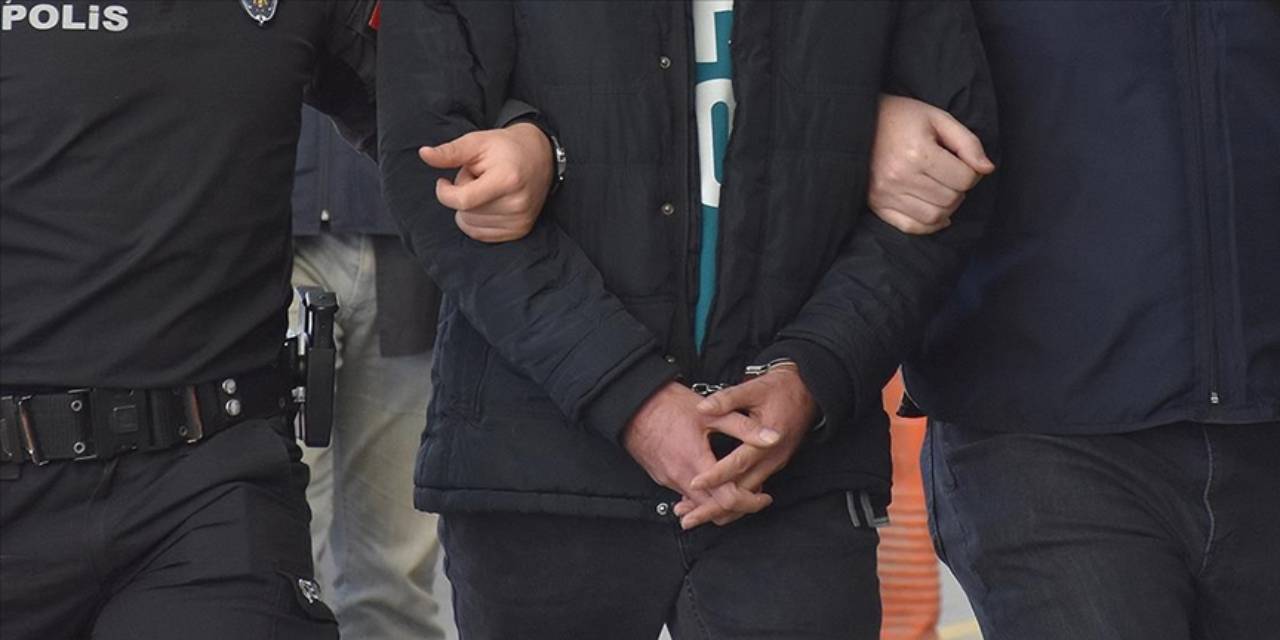 Uyuşturucu ve kaçakçılık operasyonlarında 9 zanlı yakalandı