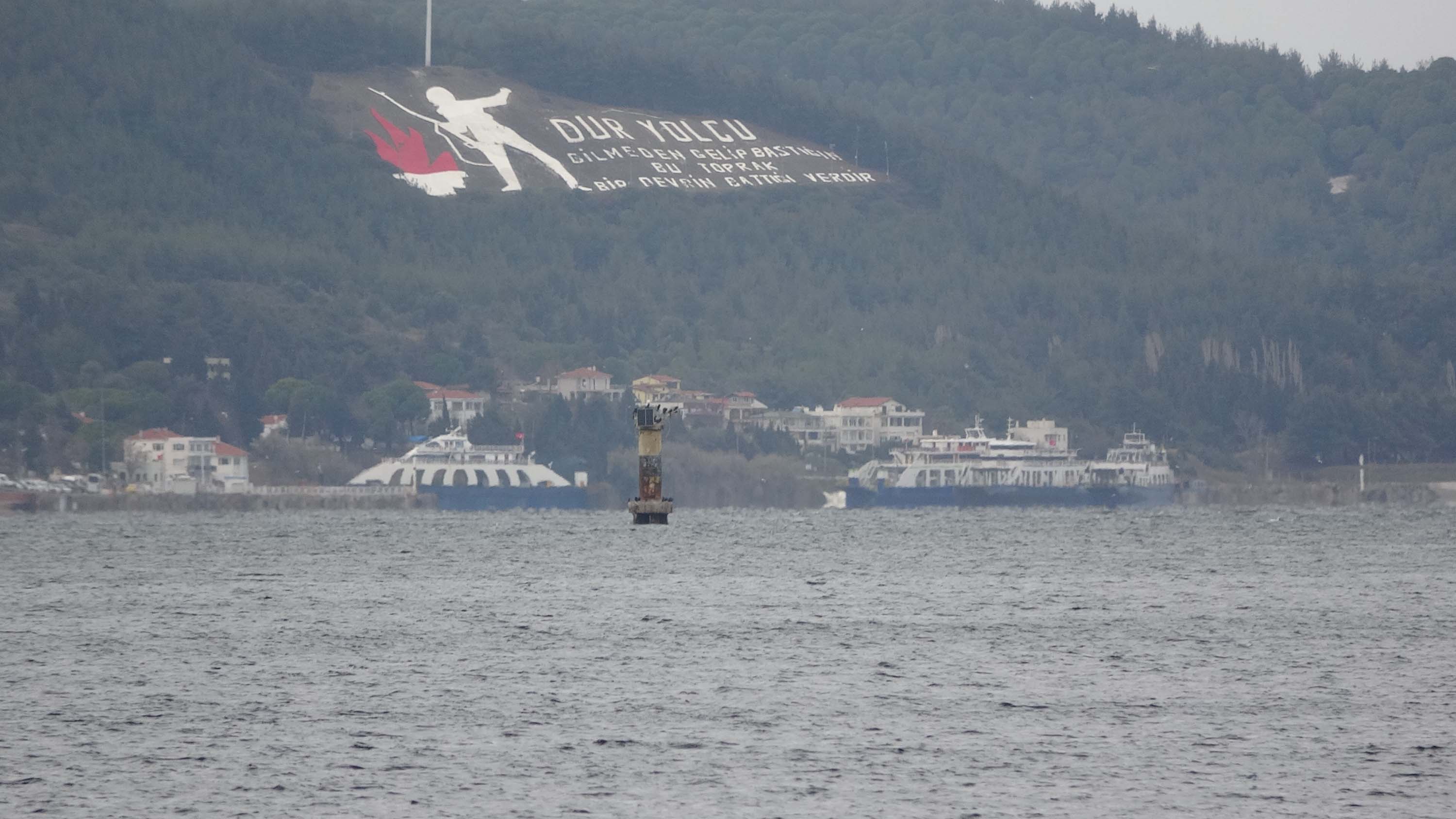 Gökçeada ve Bozcaada feribot seferleri iptal edildi