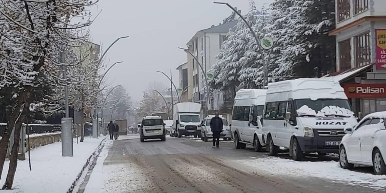 Hozat-Ovacık kara yolu ulaşıma kapatıldı