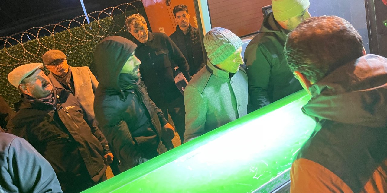 Çığ altında kalan kişi öldü