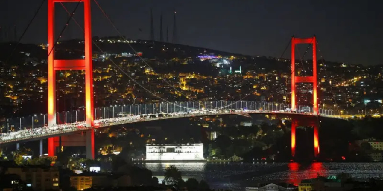 15 Temmuz Şehitler Köprüsü trafiğe kapatıldı