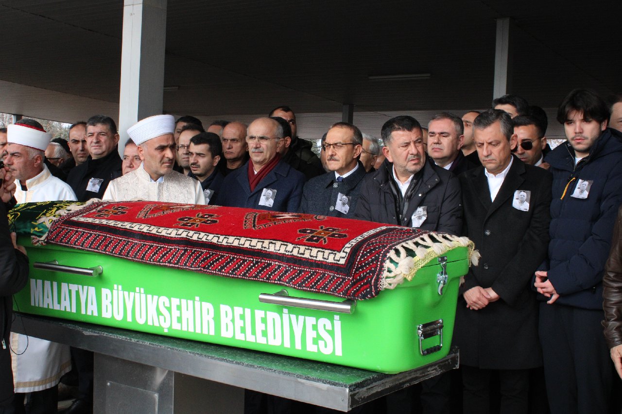 CHP Milletvekili Veli Ağbaba'nın babası son yolculuğuna uğurlandı