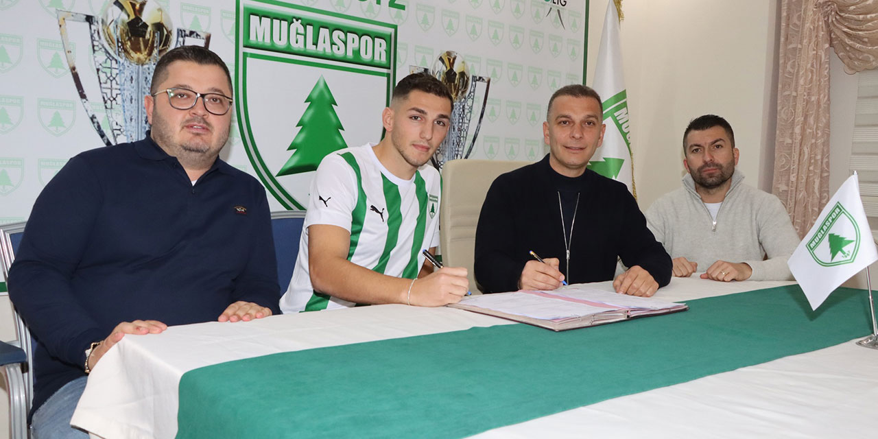 Muğlaspor imzayı attırdı. Golcü derdi son buldu