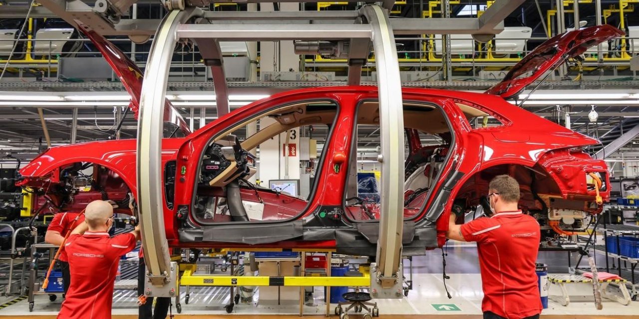 Alman otomobil devinde 8.000 kadar işyeri kapanmak üzere