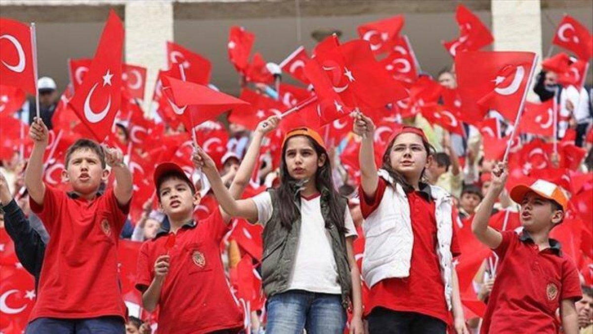 23 Nisan Salı tatil mi? 23 Nisan'da kaç gün tatil var?