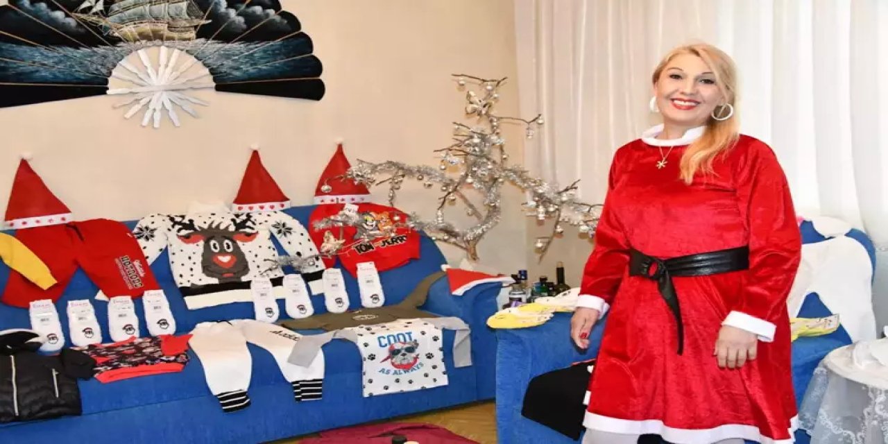 Çocukların “Noel ablası” 15 yıldır kapı kapı hediye dağıtıp çocukları sevindiriyor