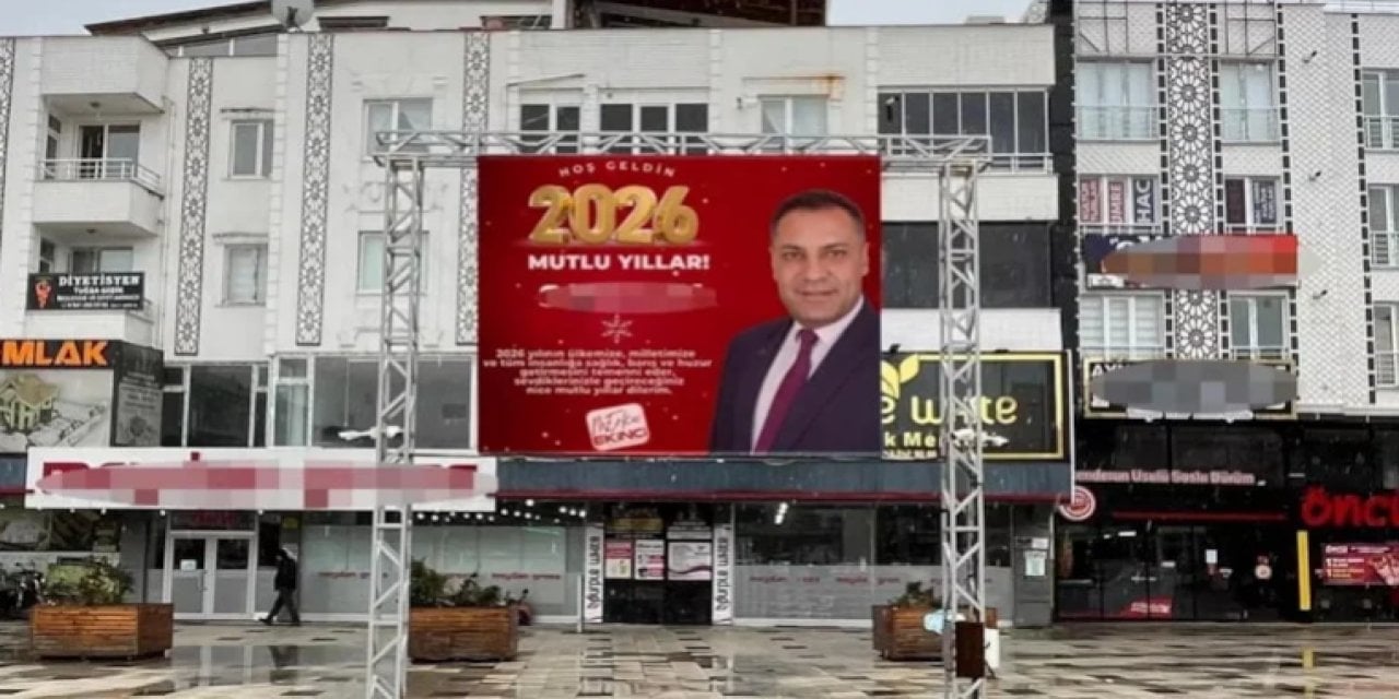 Herkes 2025'i beklerken Yozgat 2026'ya girdi. Afişi görenler şok oldu