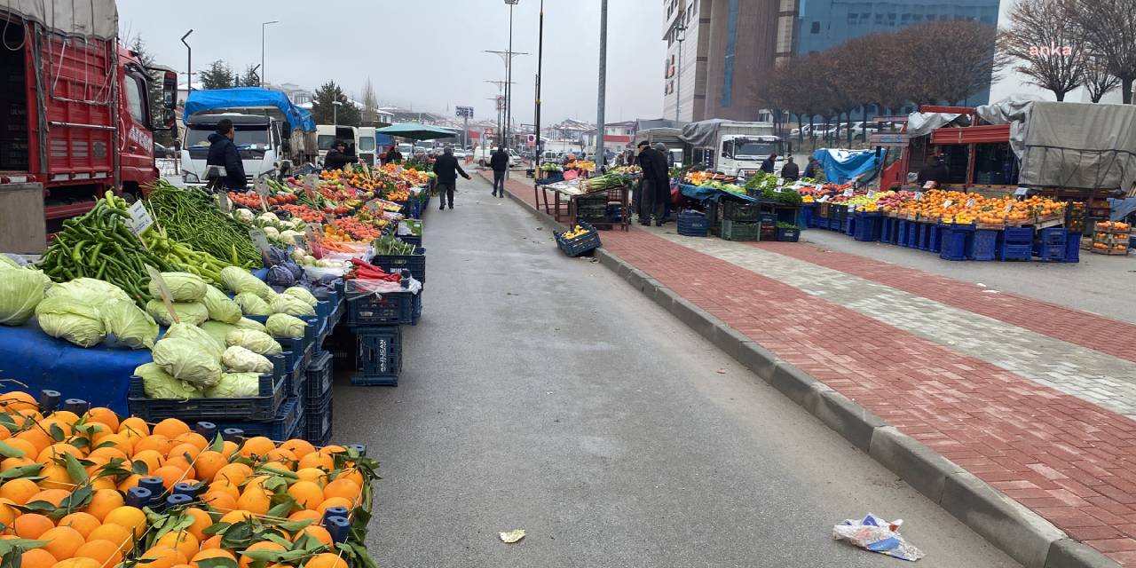 Yılbaşına saatler kala Yozgat pazarı durgun