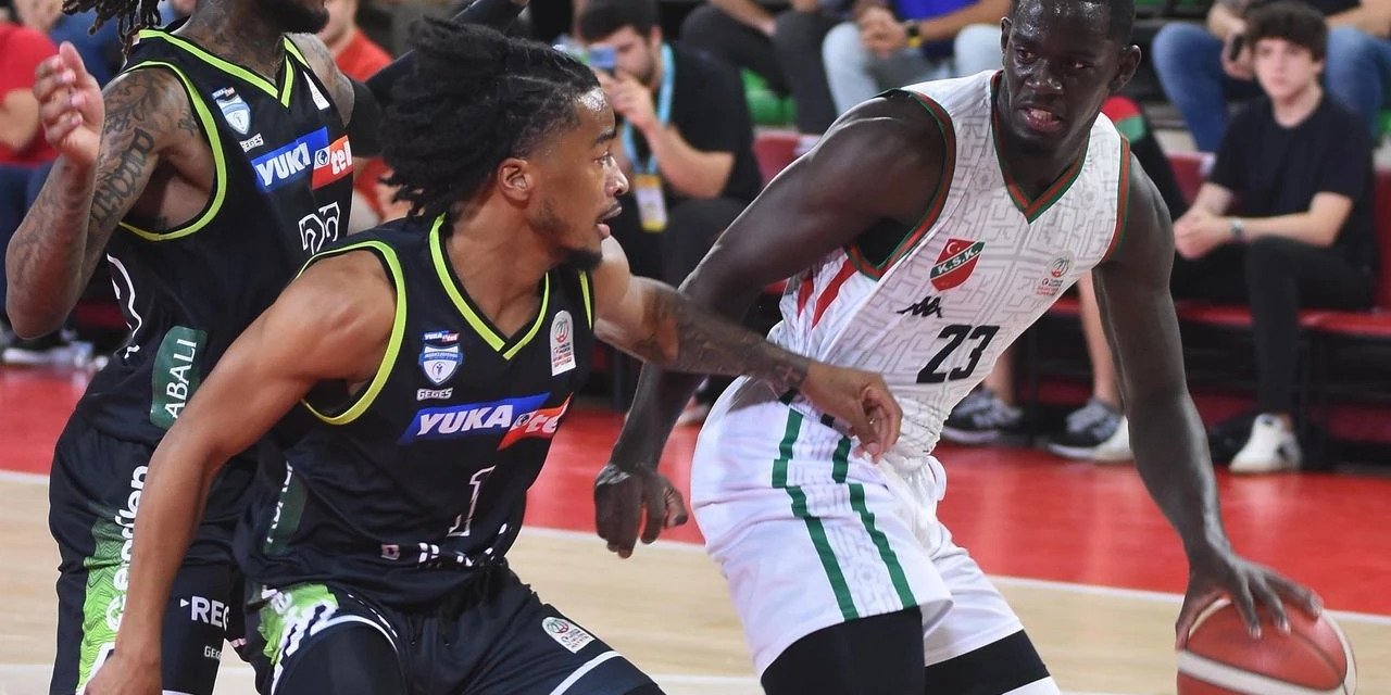 Karşıyaka'da Jefferson da gitti