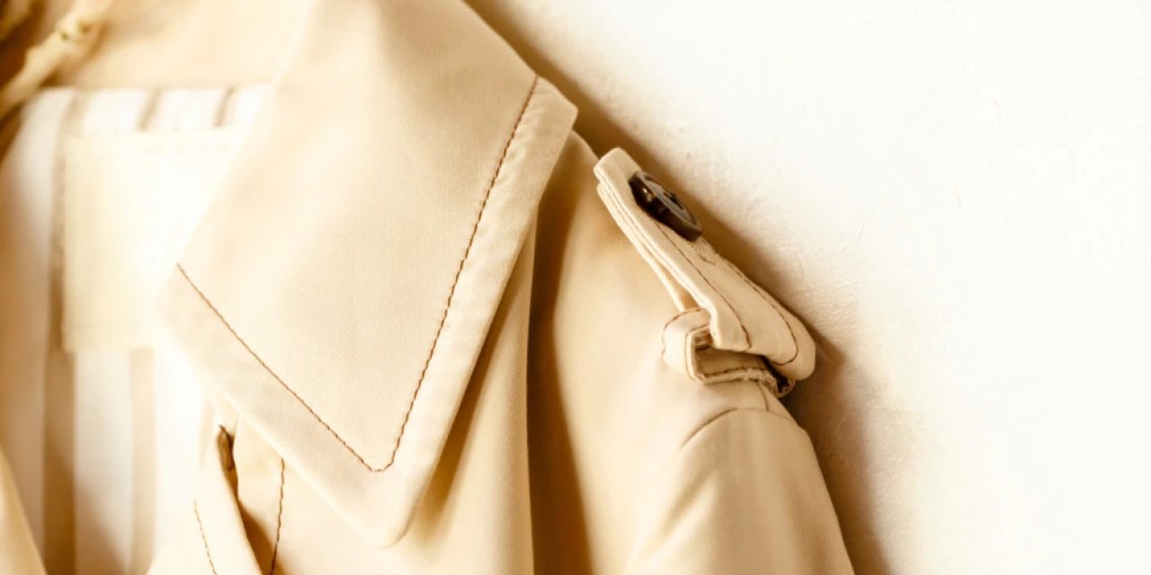 Ceketin omuzundaki düğmenin ne işe yaradığını biliyor musunuz? Sadece aksesuar amaçlı değil