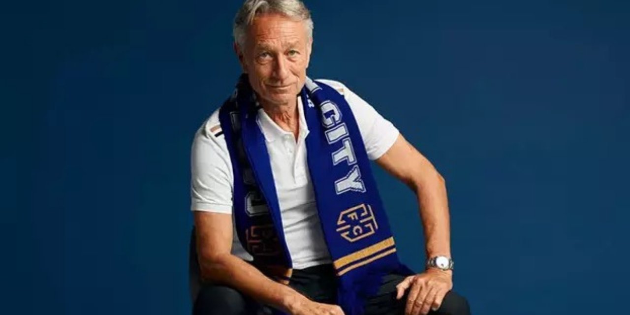 Muhsin Ertuğral Güney Afrika'da imzayı attı