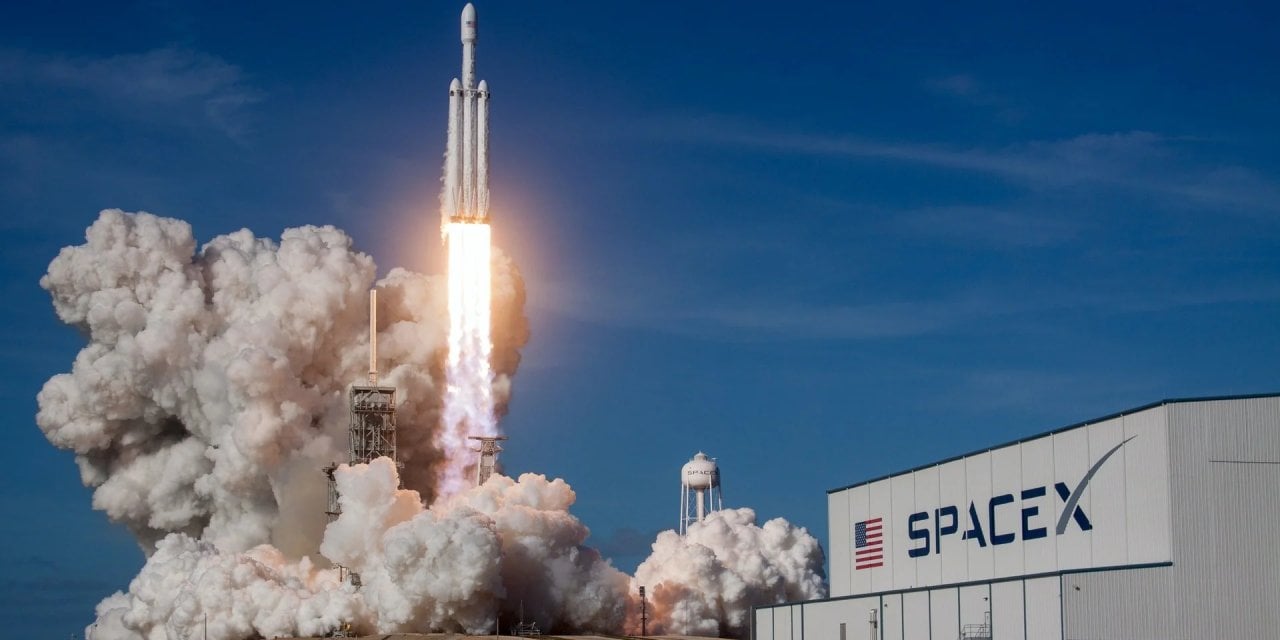 SpaceX, gezegenler arası hisse senedi satışına hazırlanıyor