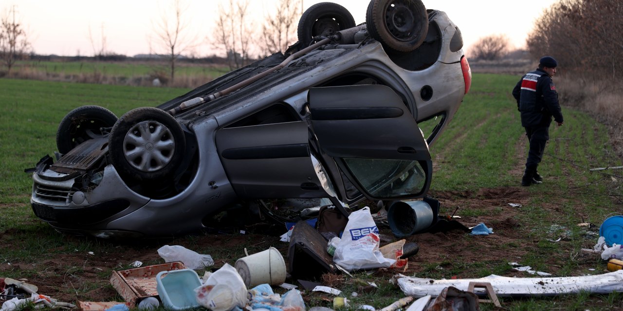 Kırklareli'de tarlaya devrilen otomobilin sürücüsü öldü