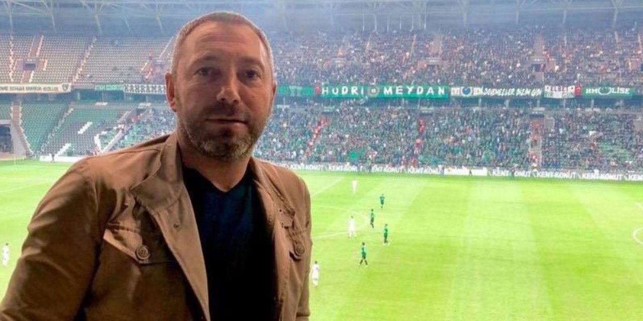 Bir gecede 11 yıllık işlettiği ünlü mekanı bıraktığını açıkladı