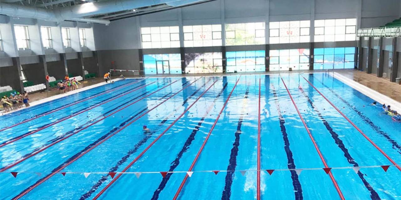 Giresun'da olimpik havuzda yüzen 60 kişi hastanelik oldu