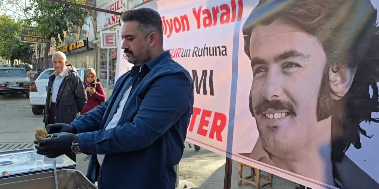 Ferdi Tayfur'un anısına memleketinde helva dağıtıldı