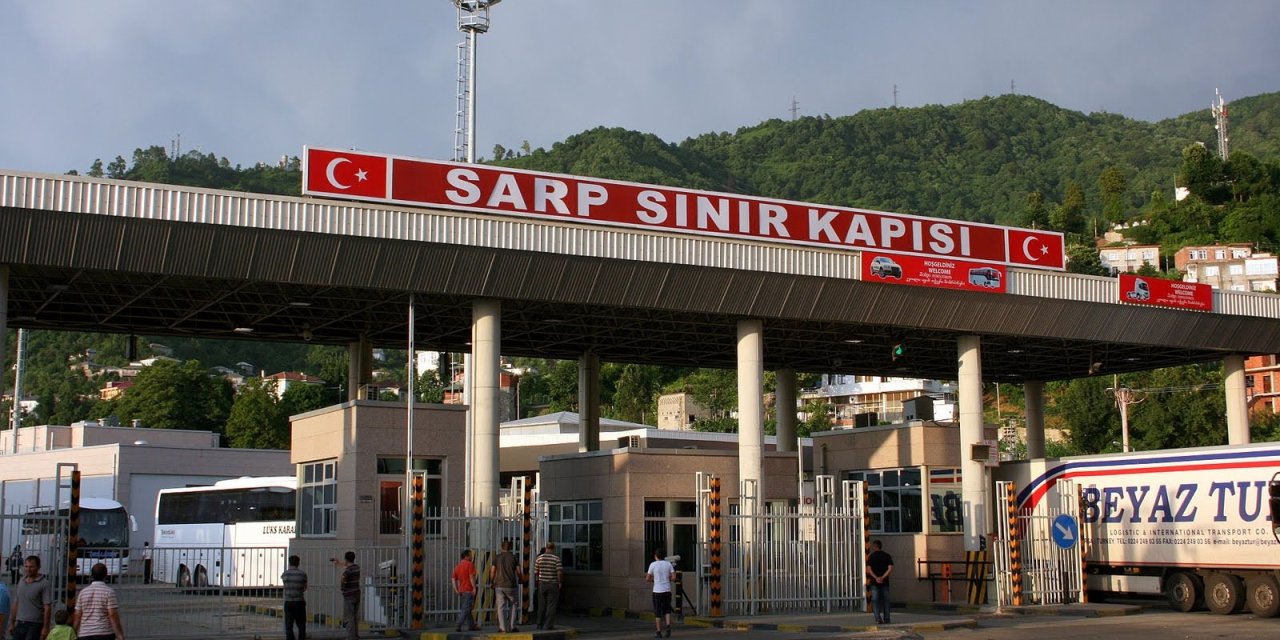 Sarp Sınır Kapısı'nda rekor