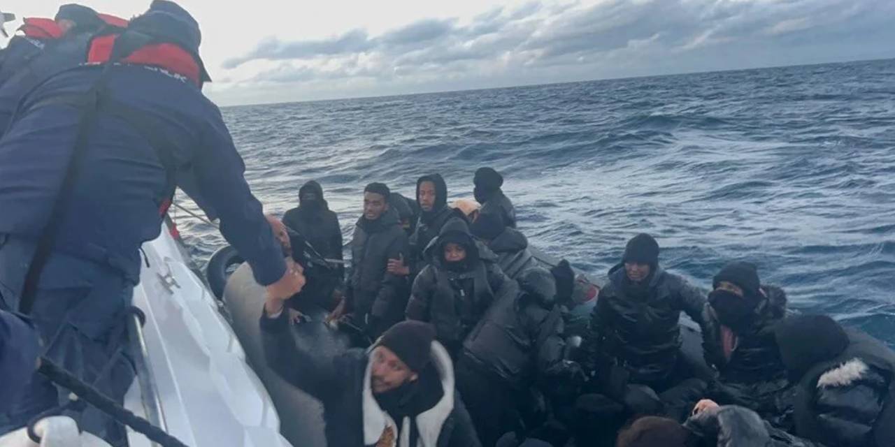 İzmir'de 107 düzensiz göçmen yakalandı