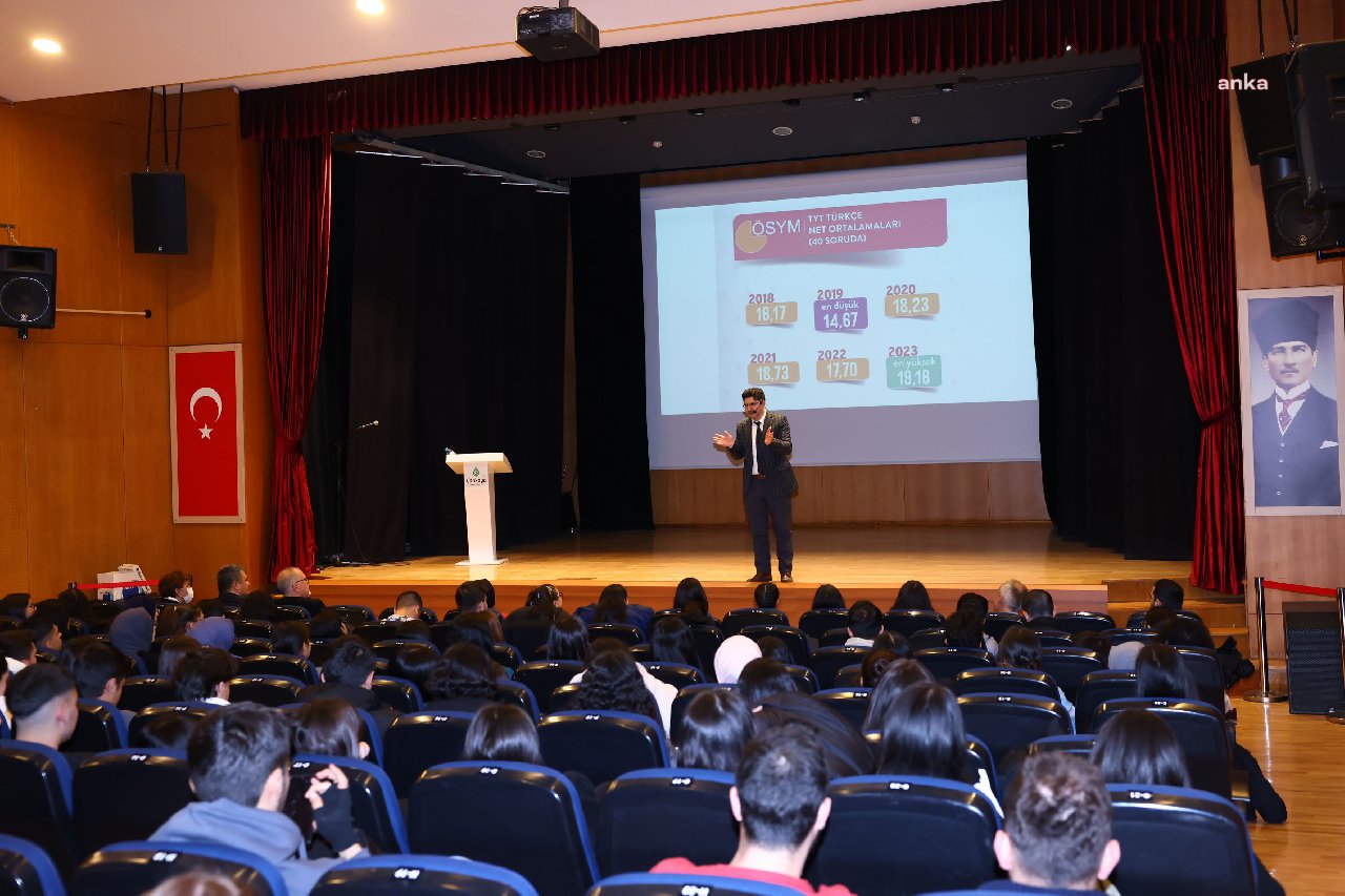 Çankaya Akademi ile sınava girecek öğrencilere yönelik seminer düzenleniyor