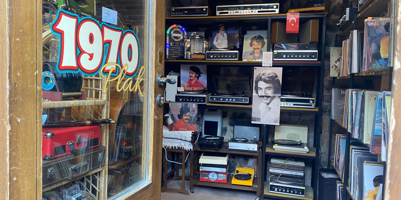 Ferdi Tayfur şarkıları Ankara'da yankılandı