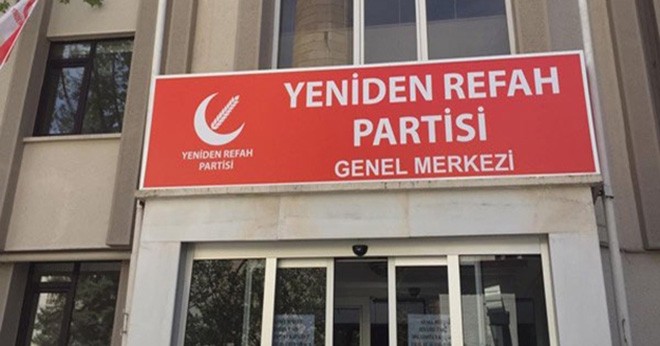 Fatih Erbakan, Saadet Partisi'ni çıkarttığı binaya yerleşti!
