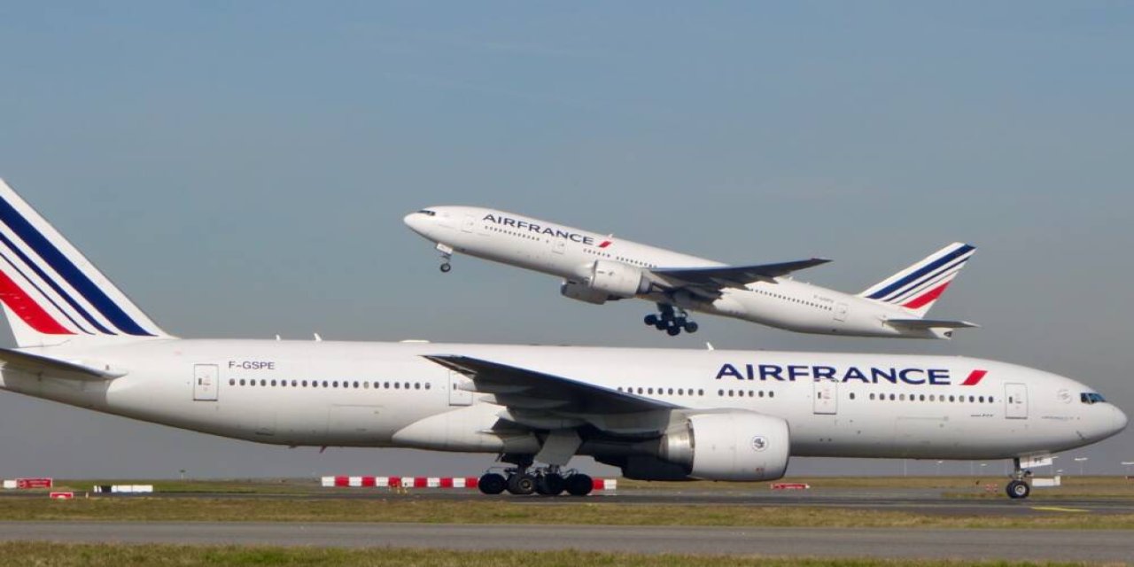 Uçaklara neler oluyor? Air France basınç sorunuyla acil iniş yapmak zorunda kaldı