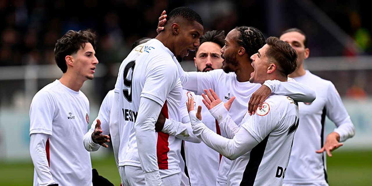 İngiltere'de kapıyı gösterdiler. 1. Lig'i gelir gelmez karıştırdı