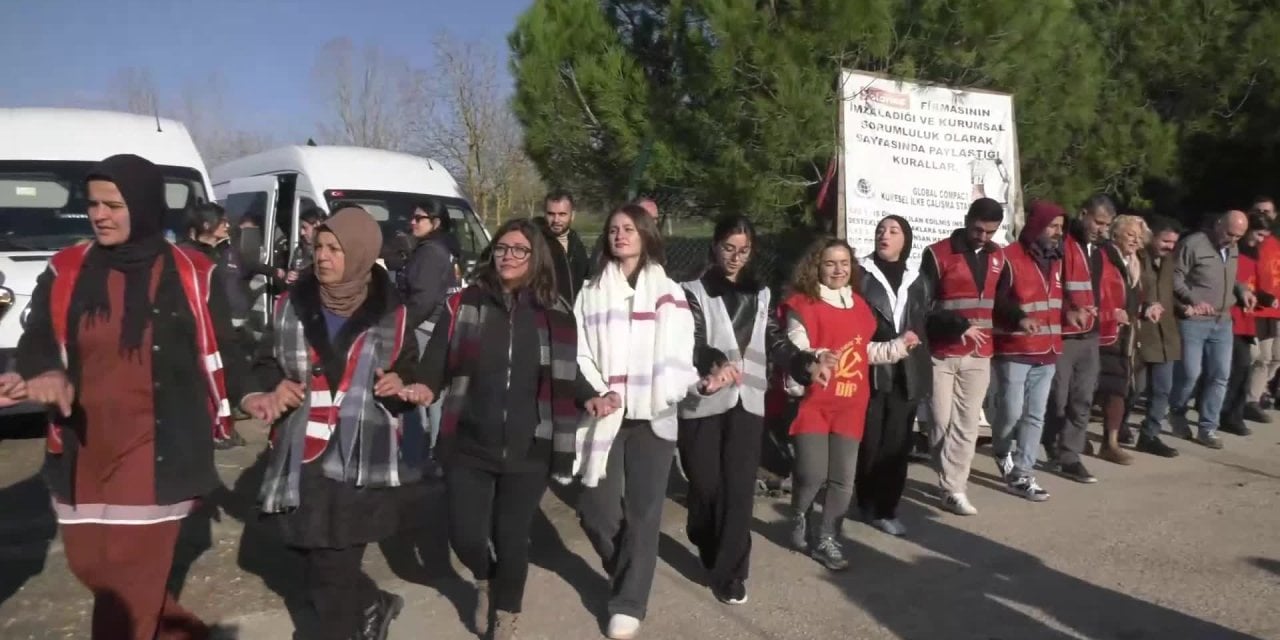 Polonez işçilerinden zafer halayı. 173 gün sonra direnişleri sona erdi