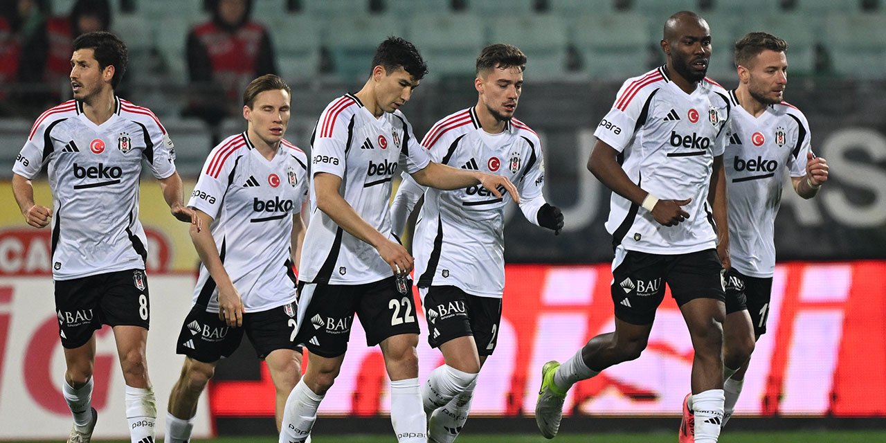 Beşiktaş Sivasspor karşısında. İlk 11'ler belli oldu