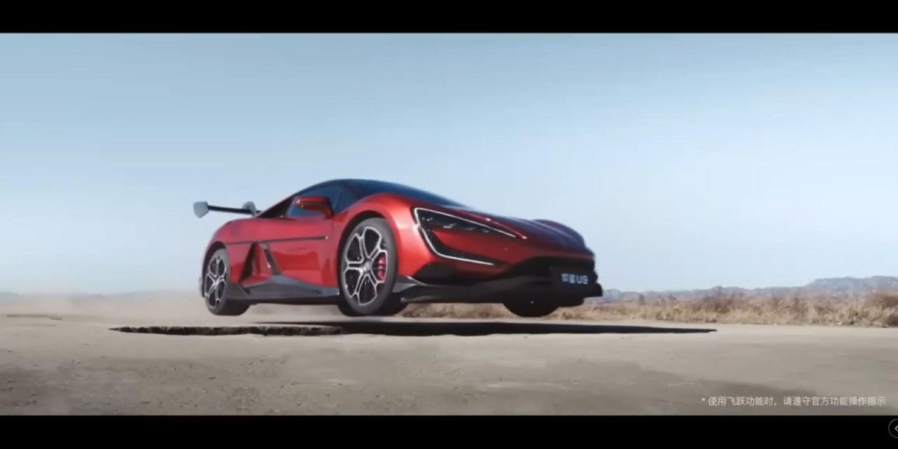 Çin'in yeni süper otomobili çukurların ve çivilerin üzerinden atlıyor