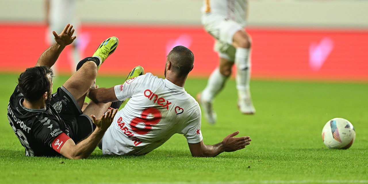 4 gollü maçta Antalyaspor Kocaelispor'u yendi