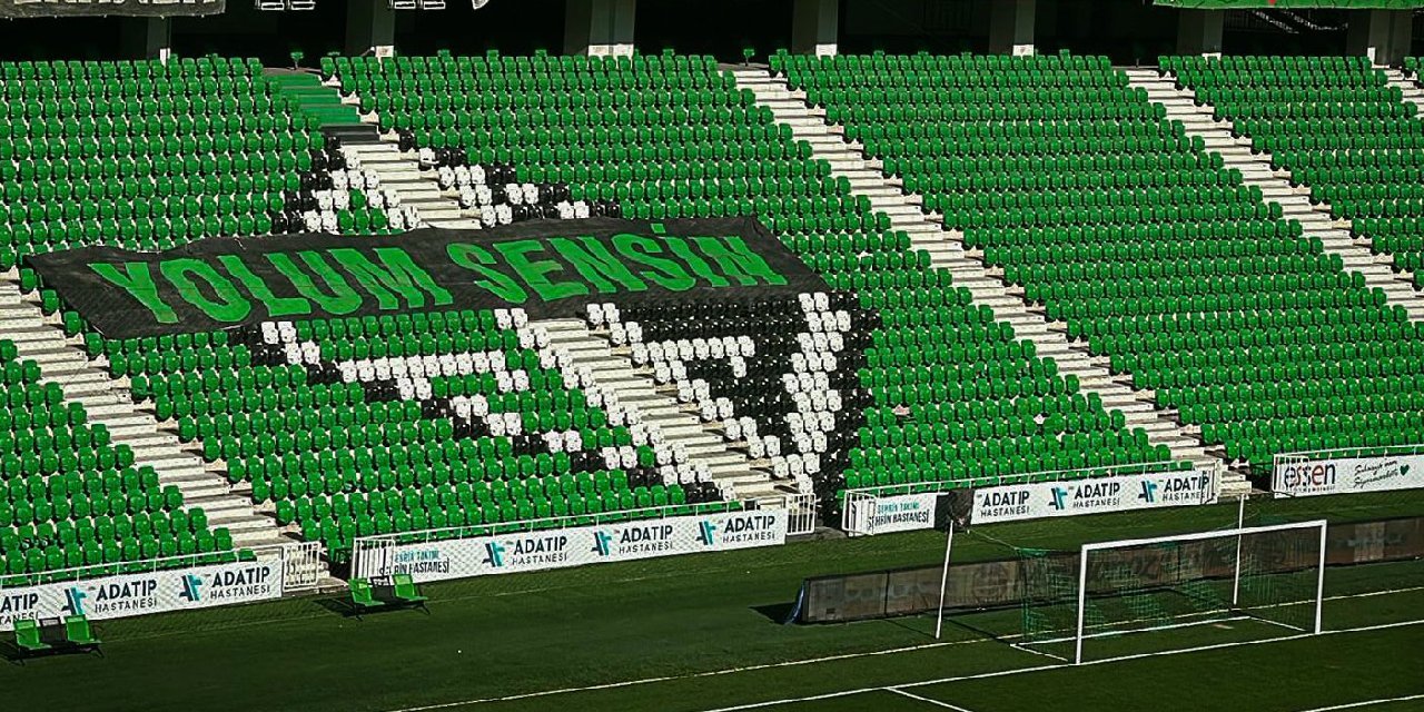 Sakaryaspor karıştı. Yönetim ne yapacağını şaşırdı