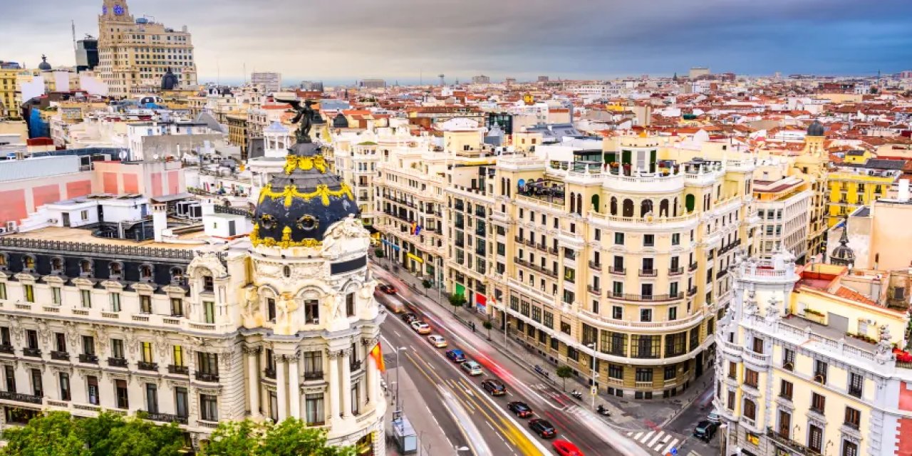 İspanya "altın vize" uygulamasını bitiriyor