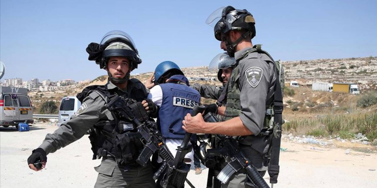 İsrail işgal ettiği Suriye'de bir Fransız gazeteciyi alıkoydu