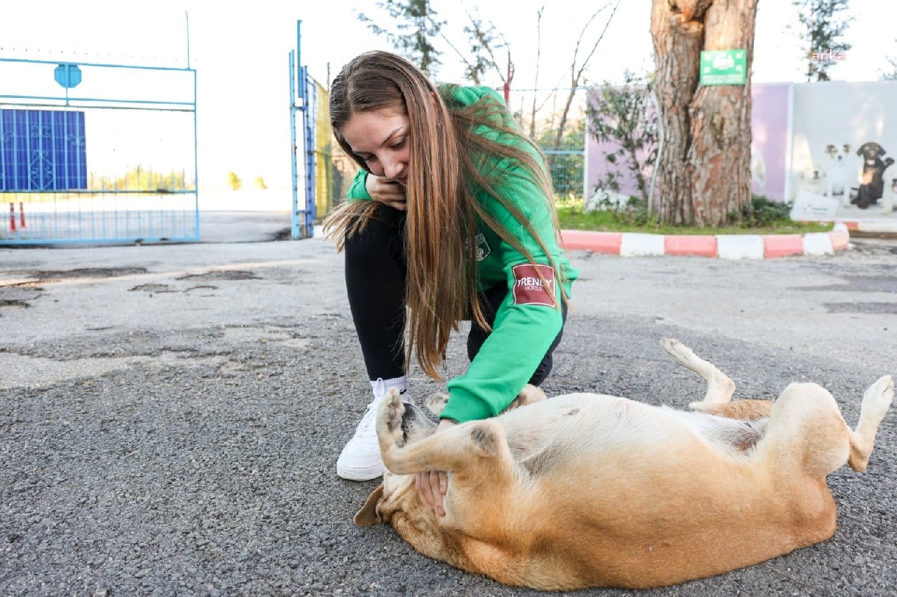 Kadın Voleybol Takımı’ndan örnek buluşma