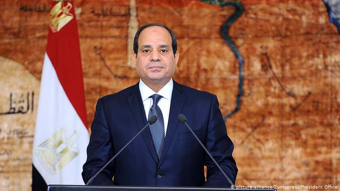 Mısır Sisi'ye 2030'a kadar vize verdi