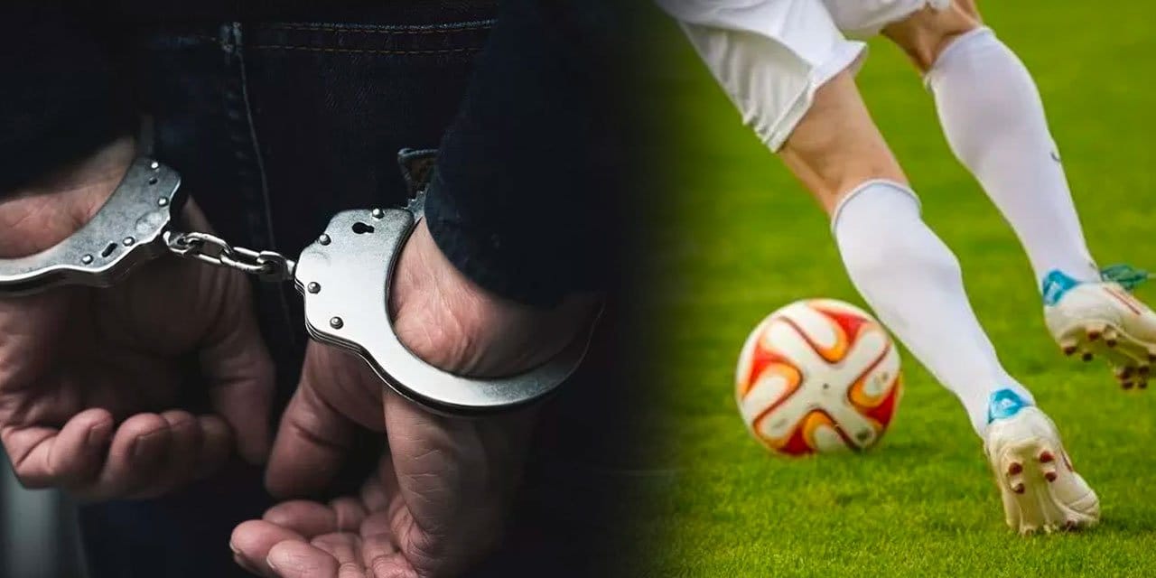 Seks kaseti çıkan futbolcu idmanda tutuklandı. Polis bastı