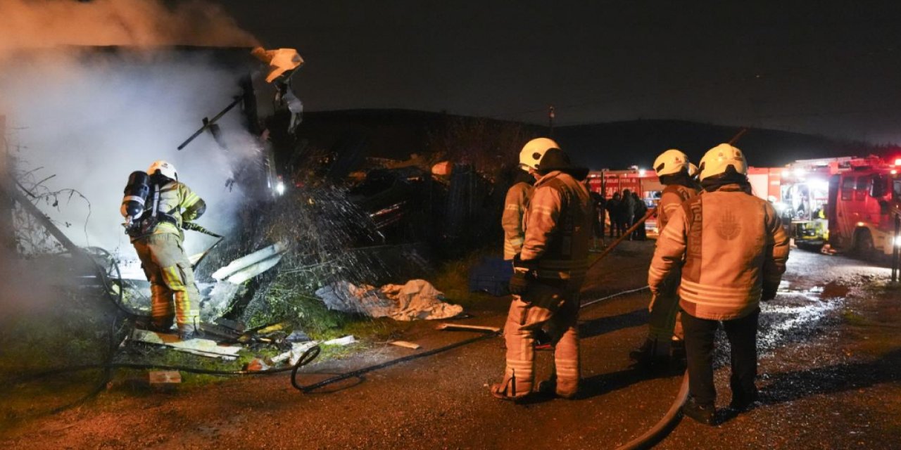 Palet fabrikasında çıkan yangın söndürüldü