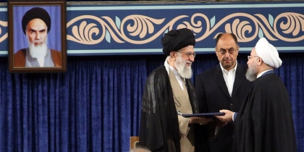 Dini lider Hamaney'den Ruhani'nin Cumhurbaşkanlığına onay