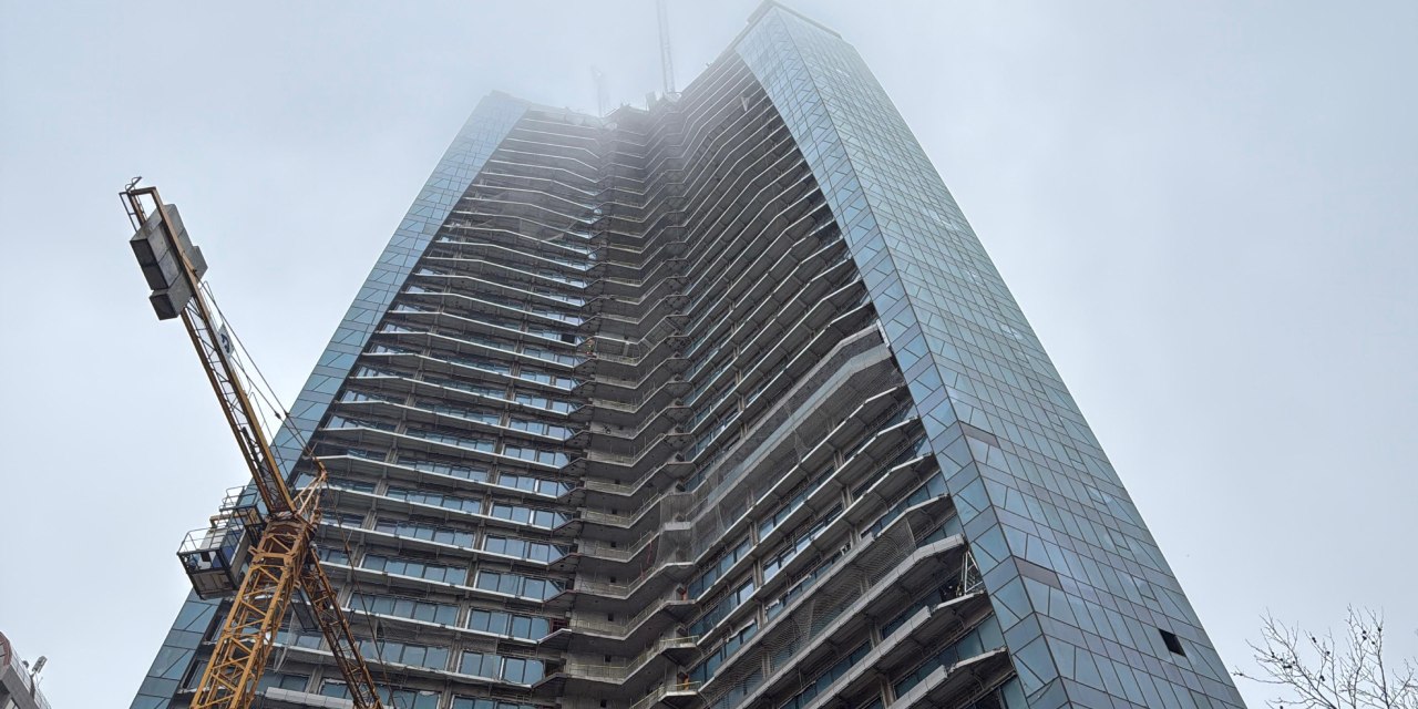 Dev rezidansın inşaatında kan döküldü